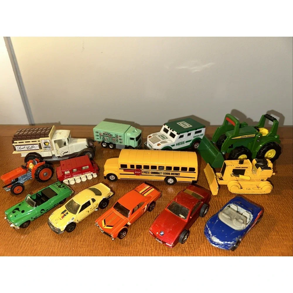 Lot Of Vehicles: Ertl, John Deere, Hess, Darda, Some Vtg‎